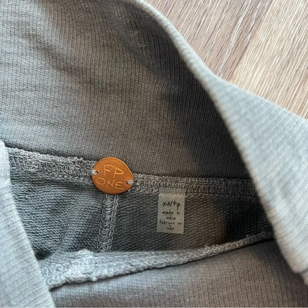 NWOT free people one Billie pants in gray women’s size‎ XS